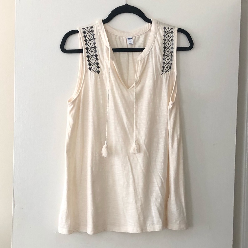 Old Navy White Embroidered Tank Top TALL